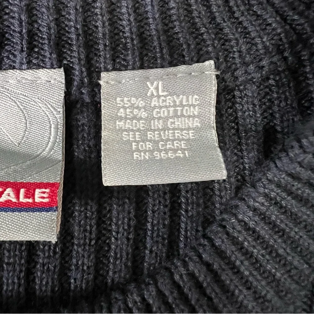 Aeropostale Men’s Vintage Y2K Slim Fit Navy Crème/Gray Stripe Pullover Sweater